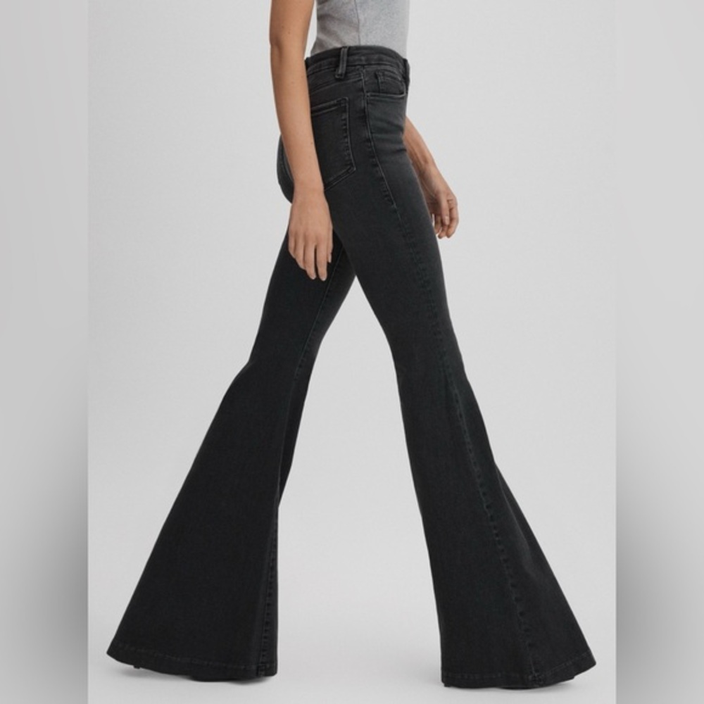 Good Waist Super Flare Black Jeans Good American Size 22W